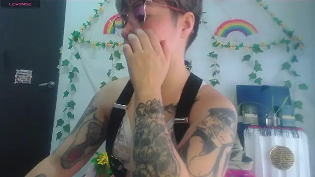 Snapshot of Mitsuha_gate chatting on January 2026 03:26:01 PM Mitsuha gate online show from January 2026 03:26:01 PM