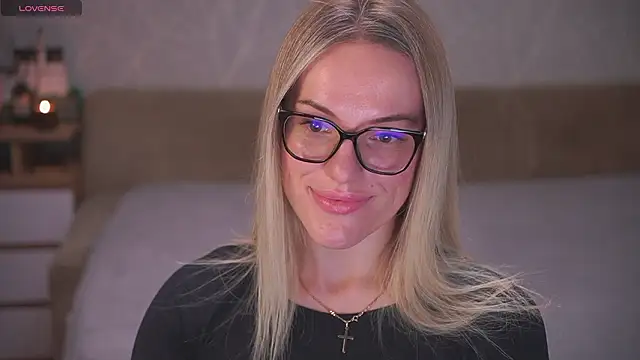 Vanille Mystery online show from March 2026 10:02:02 PM