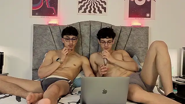 LatinReall online show from March 2026 03:24:01 AM