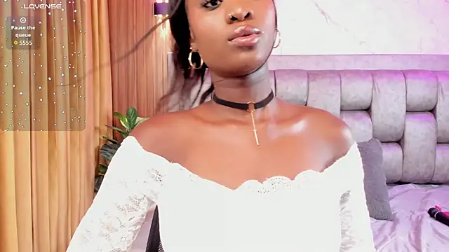 More Hott online show from September 2025 07:13:01 PM