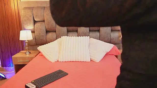 More Hott online show from January 2026 06:55:01 PM