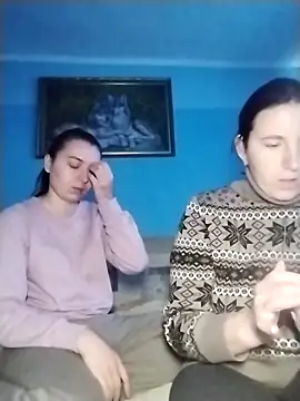 Viktoriia27 online show from December 2025 12:21:02 PM