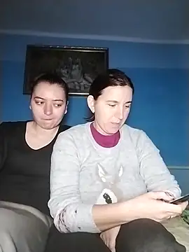 Viktoriia27 online show from December 2025 01:03:02 PM