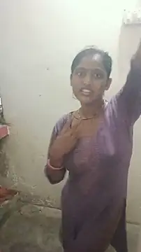 Guriya0076 online show from June 2026 12:39:02 PM
