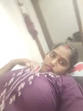 Guriya0076 online show from July 2026 11:39:01 AM