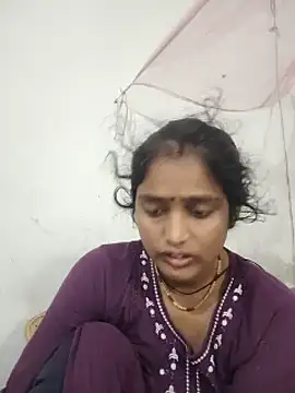 Guriya0076 online show from June 2026 11:33:02 PM
