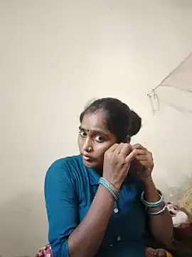 Guriya0076 online show from July 2026 11:50:01 AM