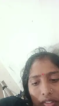 Guriya0076 online show from May 2026 11:23:02 PM