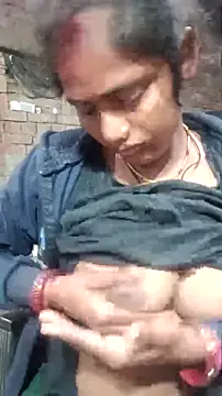 Guriya0076 online show from February 2026 09:22:01 PM