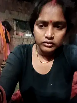 Guriya0076 online show from February 2026 11:24:01 PM