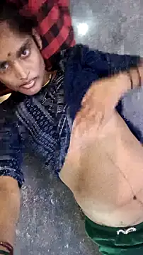 Snapshot of Guriya0076 chatting on September 2025 11:02:02 AM Guriya0076 online show from September 2025 11:02:02 AM