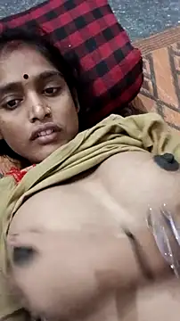 Snapshot of Guriya0076 chatting on October 2025 09:49:01 PM Guriya0076 online show from October 2025 09:49:01 PM