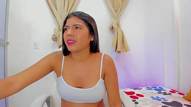 Snapshot of andrea_sanchezz chatting on December 2025 08:06:02 PM andrea sanchezz online show from December 2025 08:06:02 PM