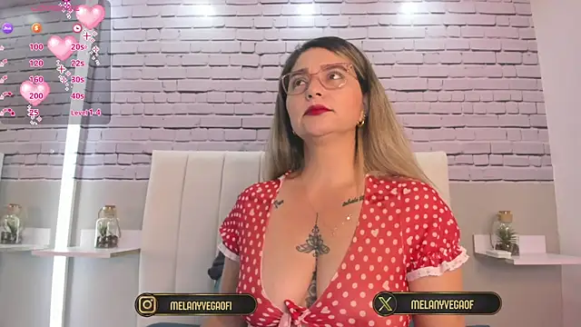 MelanyVegas online show from November 2025 08:26:02 AM