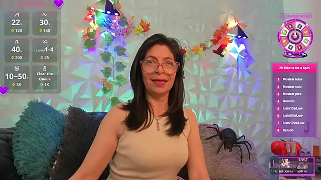 SabinaDeluxe cg online show from October 2025 12:15:01 PM