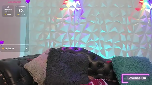 SabinaDeluxe cg online show from November 2025 12:31:01 AM