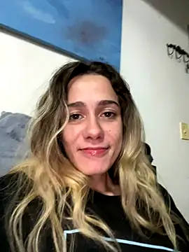 Snapshot of blond-96 chatting on October 2025 09:17:01 AM blond-96 online show from October 2025 09:17:01 AM