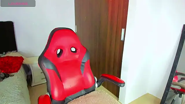 alexandra cute online show from January 2026 04:30:01 AM