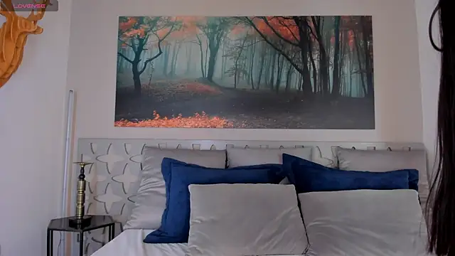 isabellasouza online show from October 2025 07:48:02 PM