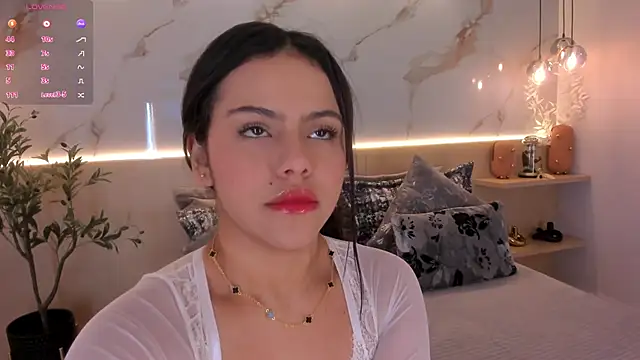 isabellasouza online show from September 2025 11:48:02 AM