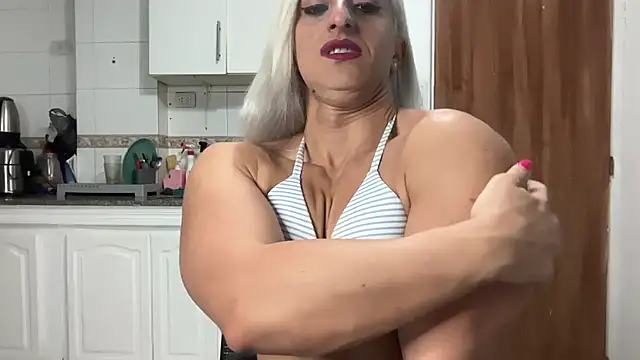 MUSCLEANGEL1 online show from December 2025 05:00:01 PM
