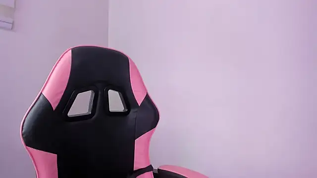 Arianna Jannes online show from March 2026 06:30:02 PM