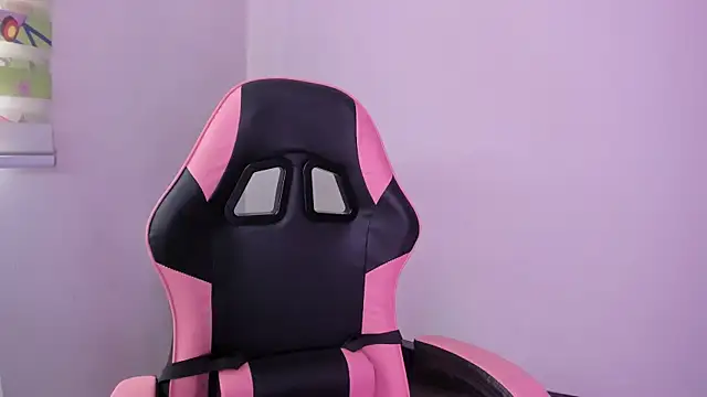 Arianna Jannes online show from April 2026 03:46:02 PM