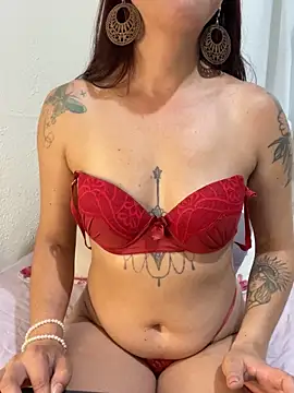 Snapshot of TayllorSweet_ chatting on December 2025 08:42:02 PM TayllorSweet online show from December 2025 08:42:02 PM