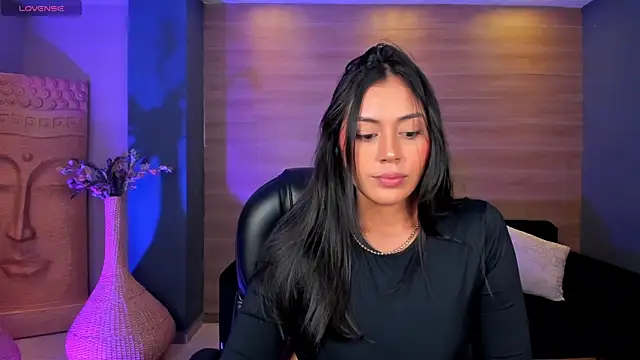 AmbarJames  online show from November 2025 02:39:02 PM