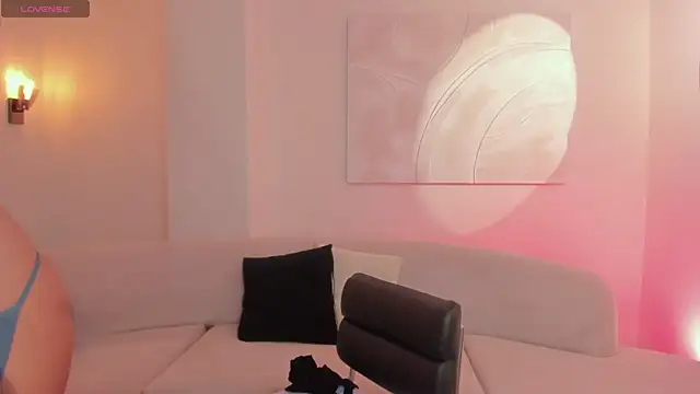 AmbarJames  online show from March 2026 12:32:01 PM