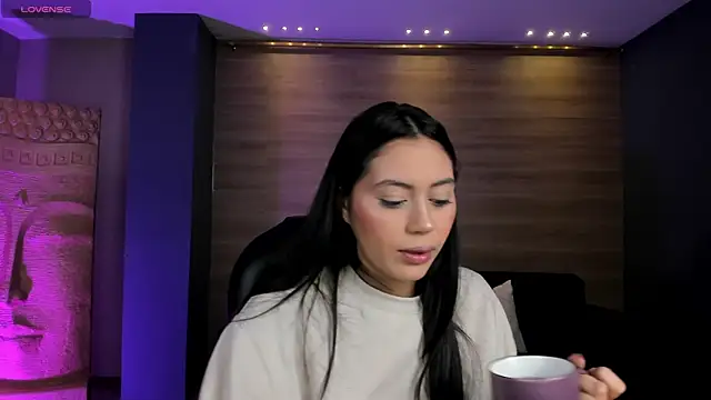 AmbarJames  online show from October 2025 11:22:02 AM