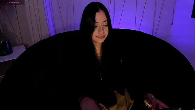 AmbarJames  online show from January 2026 11:58:01 AM