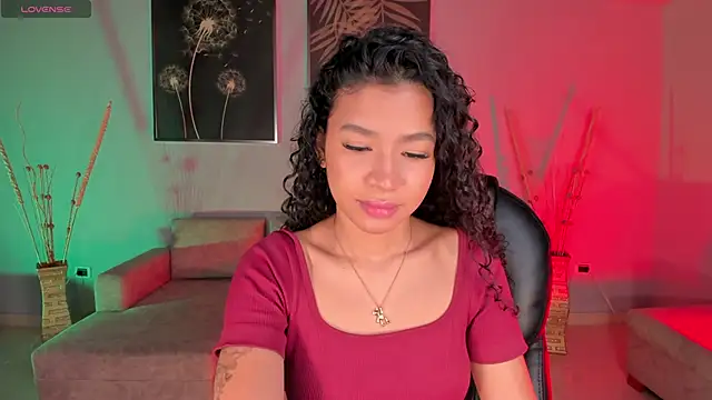 SophieHouston  online show from October 2025 05:19:02 AM