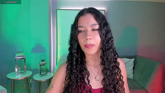 SophieHouston  online show from October 2025 04:35:01 AM