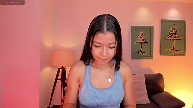 Snapshot of SophieHouston_ chatting on November 2025 04:27:01 AM SophieHouston online show from November 2025 04:27:01 AM