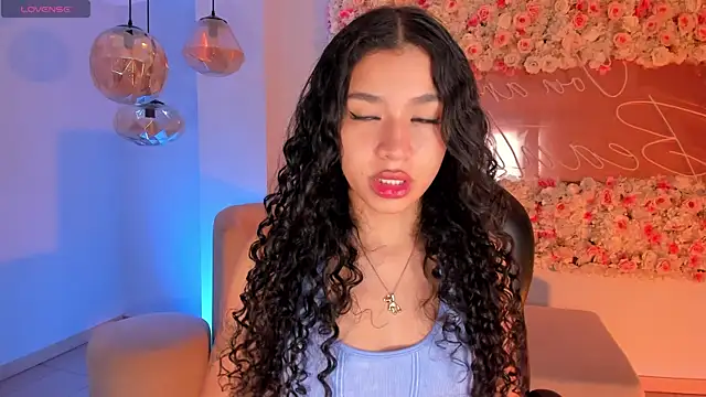 SophieHouston  online show from October 2025 04:36:02 AM