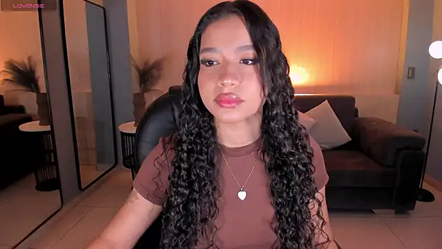 Snapshot of SophieHouston_ chatting on November 2025 07:24:02 PM SophieHouston online show from November 2025 07:24:02 PM