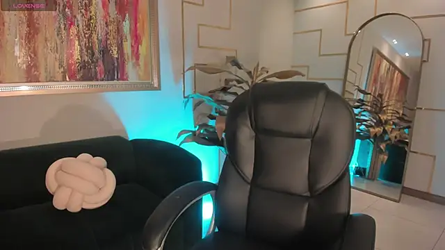 MilaLawrence online show from February 2026 12:16:02 PM