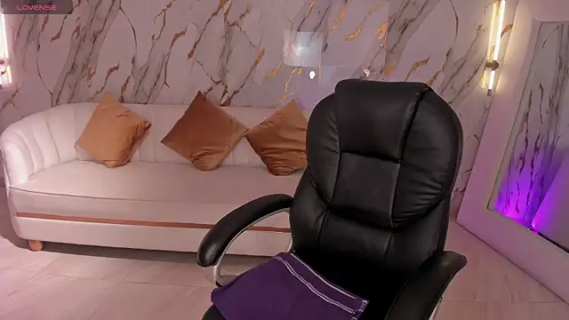 MilaLawrence online show from October 2025 12:17:01 PM