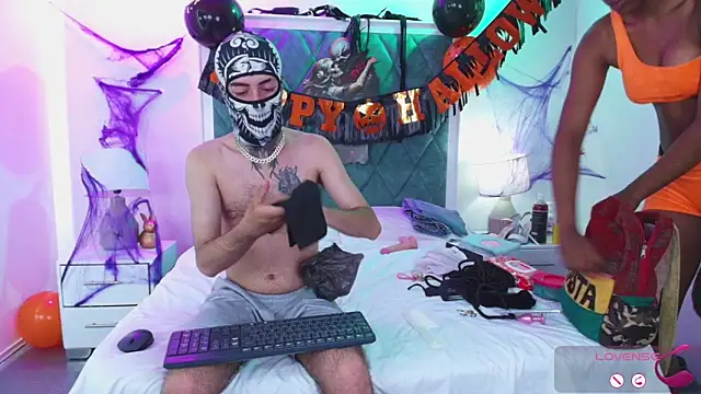 Asha zuri and adam online show from October 2025 12:24:01 PM