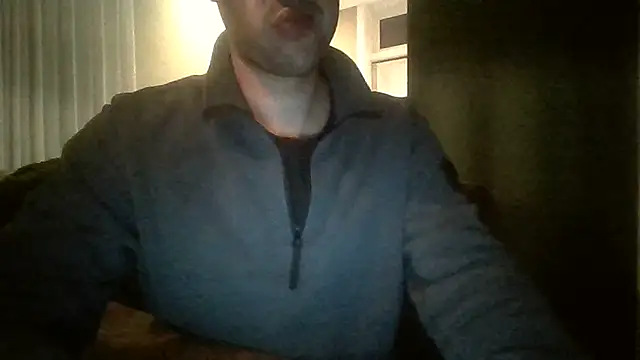 Tayatom8823 online show from October 2025 09:04:02 PM