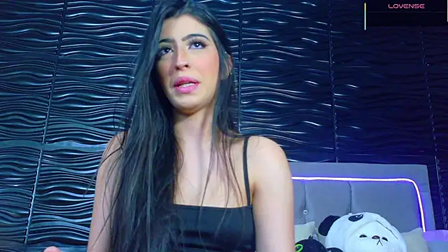 Ambar Bull online show from September 2025 12:23:01 PM