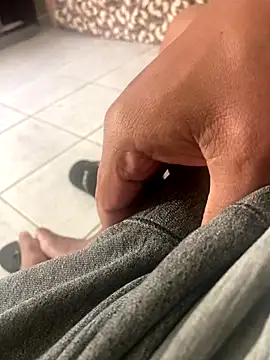 PIROCAGG21 online show from November 2025 10:20:02 AM