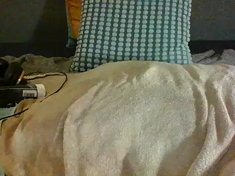 blue-moon23 online show from November 2025 01:58:01 PM