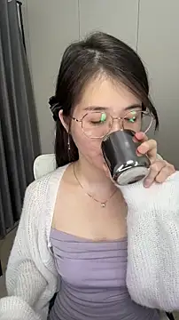 Snapshot of Qianqian-888 chatting on December 2025 01:00:01 AM Qianqian-888 online show from December 2025 01:00:01 AM