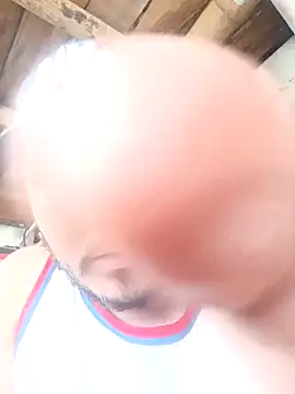 santiii   12 online show from October 2025 07:13:02 PM