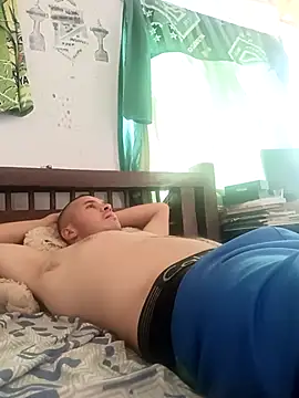 santiii   12 online show from November 2025 05:57:01 PM