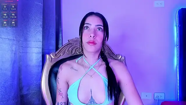 Snapshot of ValkaGrecco chatting on October 2025 11:23:01 AM ValkaGrecco online show from October 2025 11:23:01 AM