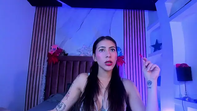 Snapshot of ValkaGrecco chatting on December 2025 03:00:02 AM ValkaGrecco online show from December 2025 03:00:02 AM