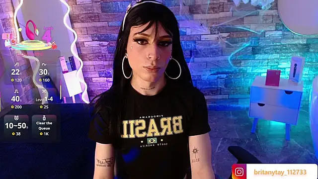 boyfox tay online show from November 2025 05:00:01 AM